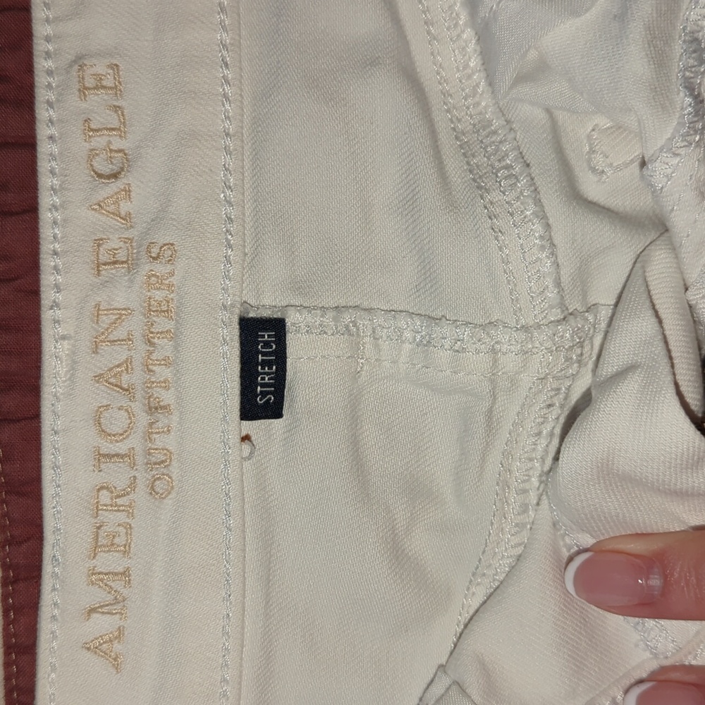 AMERICAN EAGLE OUTFITTERS Denim Distressed Mini Skirt 4 - Picture 10 of 12